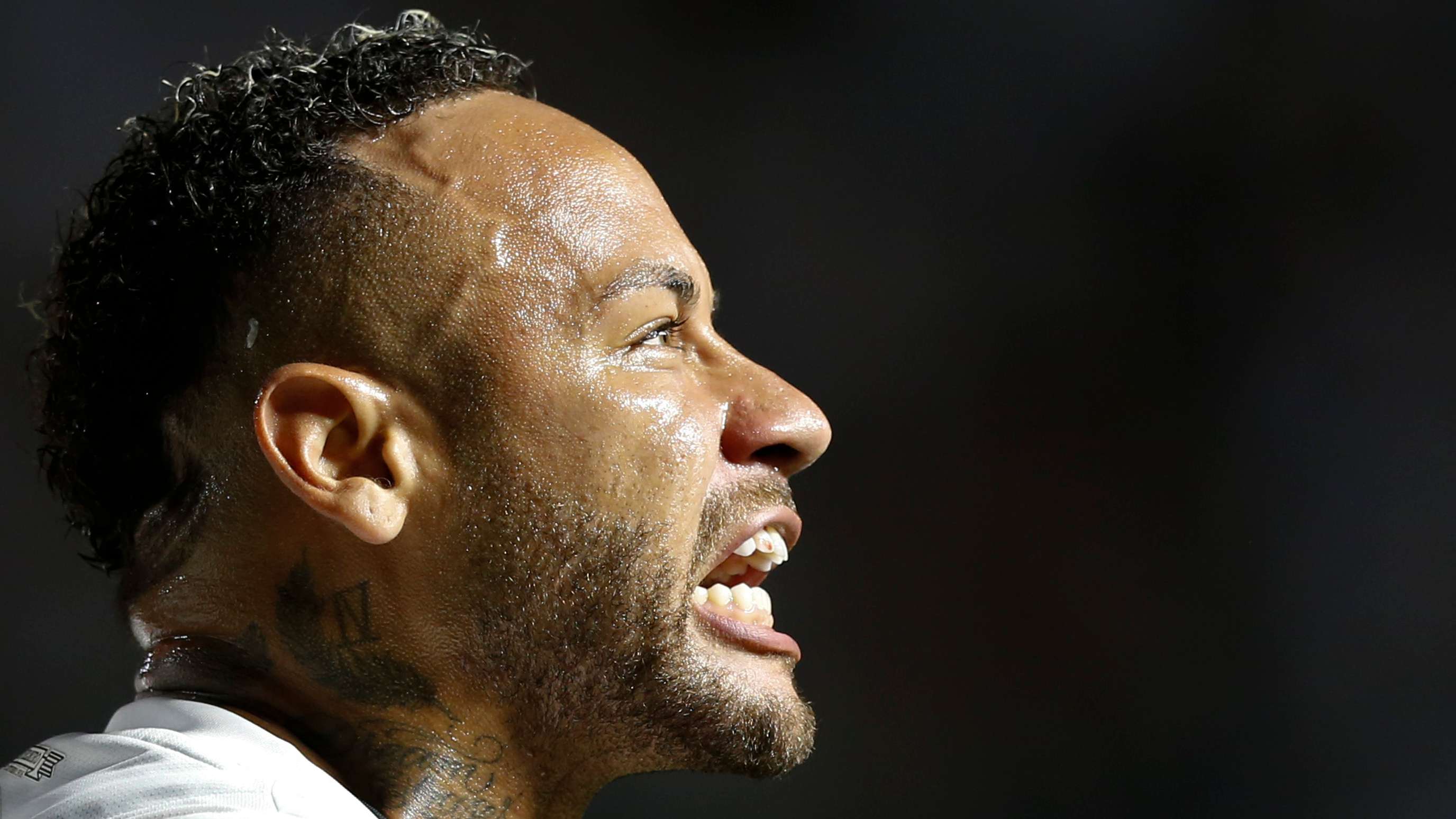 足球成绩都 足球成绩都